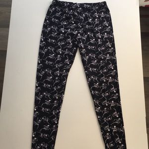 Playful Black and White Skeleton Stretchy Leggings
